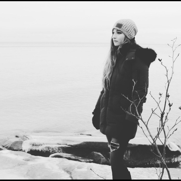 Meet your Posher, Riley - Picture 2 of 2